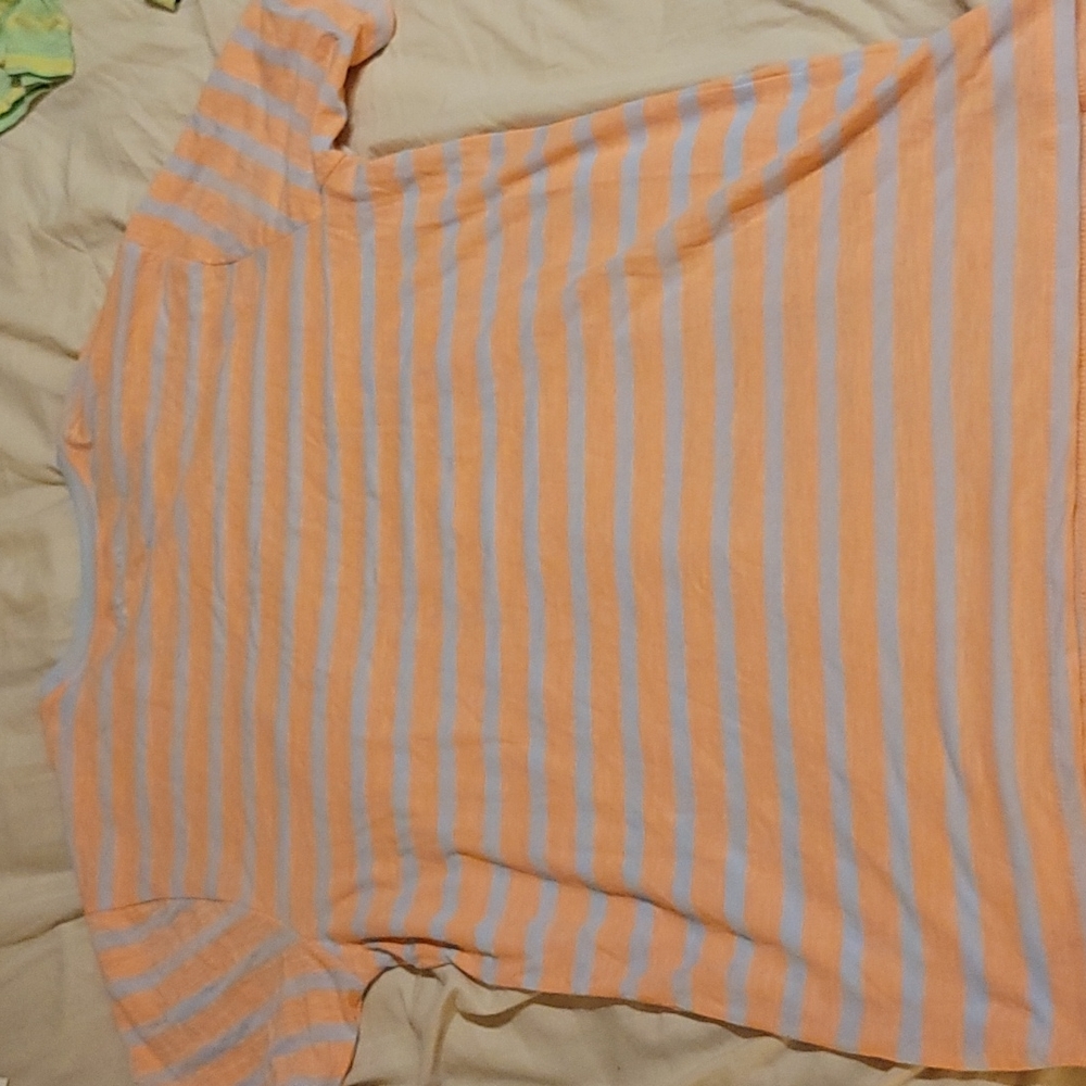Hurley Men's Stripped T-Shirt Large
